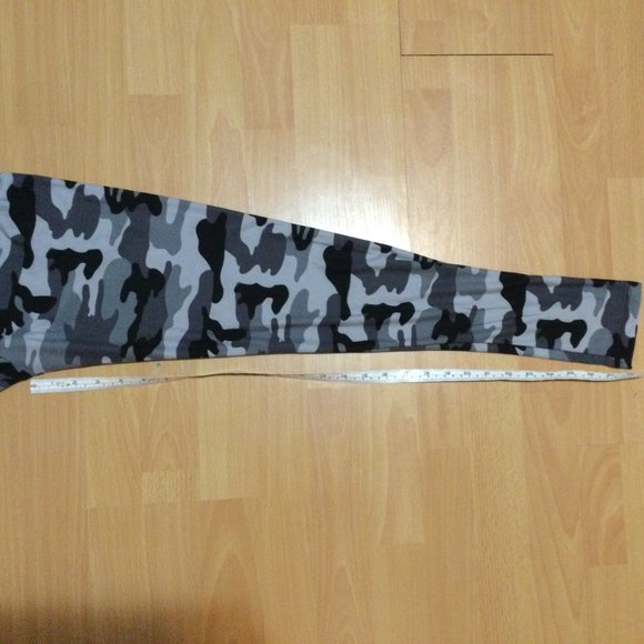 SWS Gray Camo Soft Leggings XL NWT - Picture 12 of 13